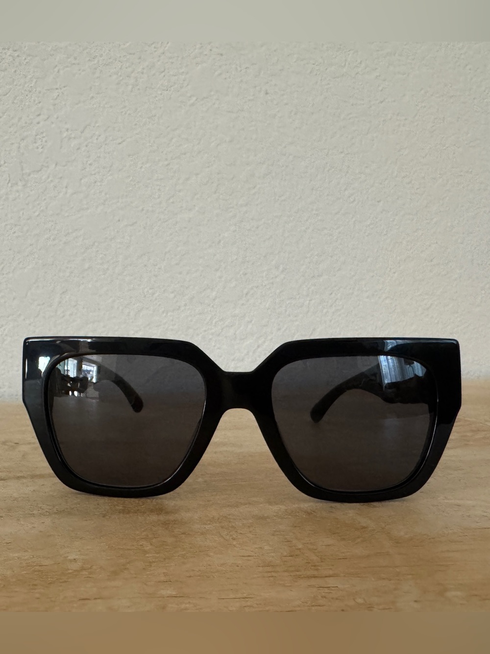 NWT Versace Black Square Frame Medusa Motif Sunglasses New in Box Authentic - Picture 9 of 14